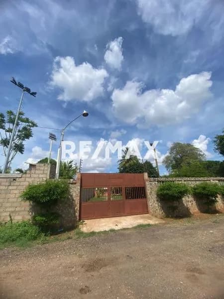 GRANJA RECREACIONAL EN VENTA VIA LA GUADALUPANA ZONA OESTE MARACAIBO