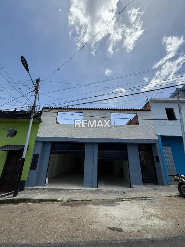Local Comercial en Alquiler Calle 15, Sector Garviras Local 2: