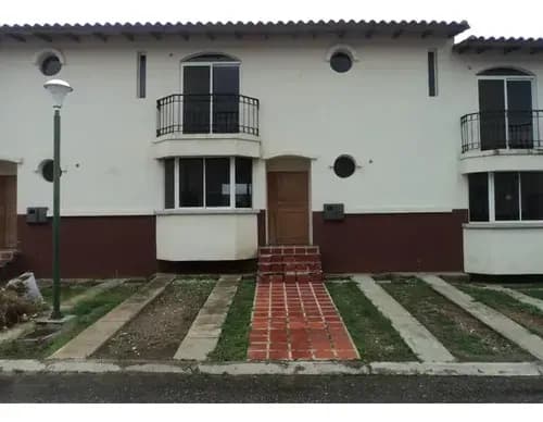 Bray Montoya Vende Amplio Townhouse De Tres Niveles En Agua Viva Cabudare, Vigilancia 24/7. 2#5#4#0#8#6.