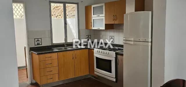 En Alquiler Casa en Urb Villa Colonial