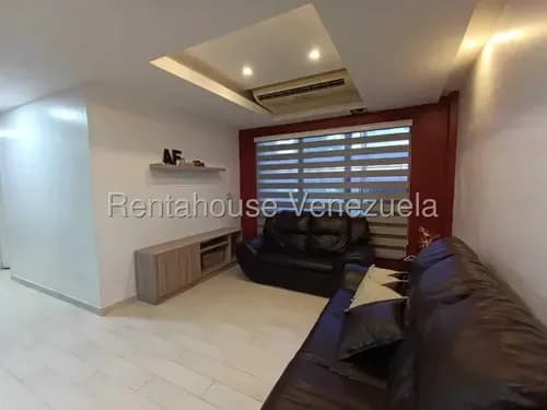Renta House Del Este Vende Espectacular E Impecable Apartamento Al Oeste De La Ciudad. Consta De 105 Mts En Conjunto Privado Al Oeste De Barquisimeto 26-17718