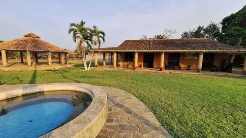 Casa Campestre En Venta En El Safari Country Club Valencia Venezuela 16.752 Mts2. F. R