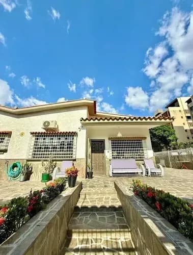 Casa Urb. La Trigaleña Amoblada Y Equipada De Esquina Cj.