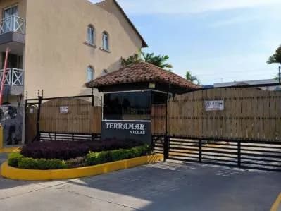 Apartamento en Alquiler Lechería Conjunto Residencial Terramar Suites