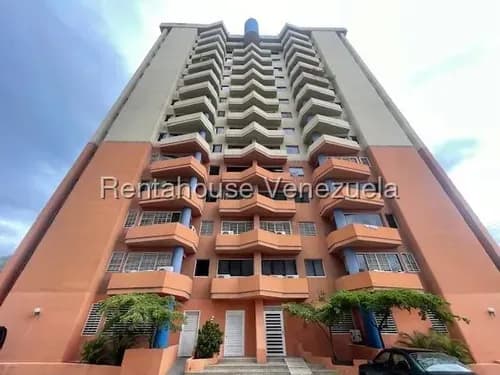 Apartamento En Venta En Guarenas En La Vaquera 26-18396 Fn