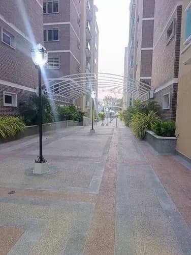 Apartamento Venta En Res Titanium, Mañongo Quevedo