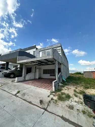 Xv, Casa En Venta Urbanización Los Cedros De La Castellana