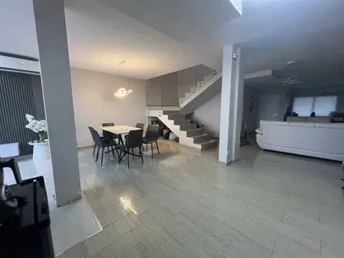 Townhouse En Venta Resd. Cumbres De La Esmeralda San Diego. Cerca De Zona Comercial, Facil Acceso Cerca De Colegios, Universidades Y Vias Principales. Dapo
