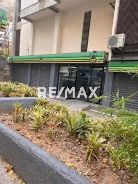 En Alquiler Local Comercial en Colinas de Bello Monte