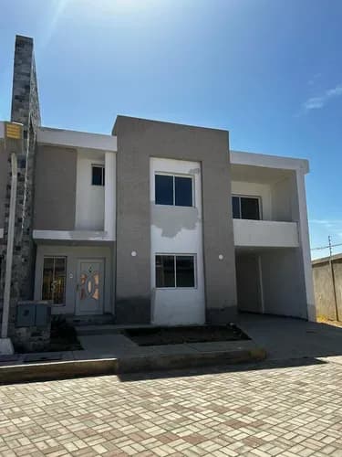 Town House , En Conjunto Cerrado , Excelente Urbanizacion, Amplio Y Comodo, Verlo Es Comprarlo