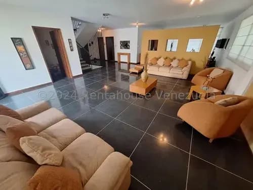 Casa En Venta El Marques 26-14489