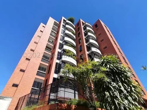 Magnífico Apartamento De 150m² Con Ubicación Privilegiada En El Este: 4 Habitaciones, Cocina Italiana, Planta Eléctrica Y Maleteros @eloisabermudez.rah