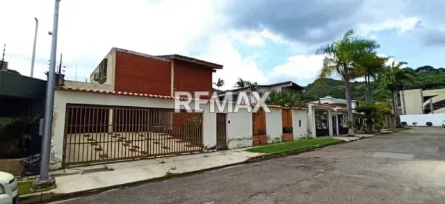 Casa en La Viña para remodelar calle cerrada