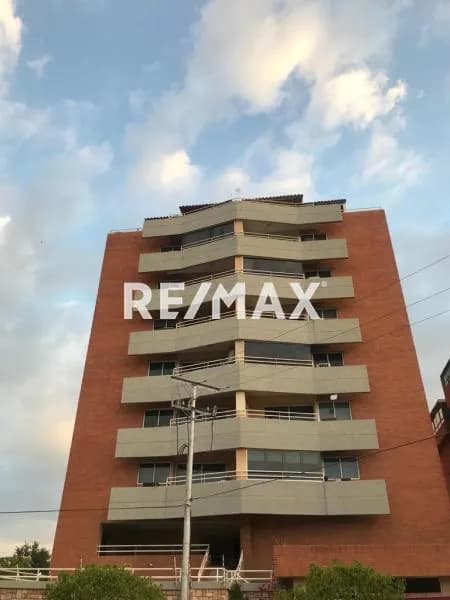 PENTHOUSE DUPLEX CON VISTA AL MAR