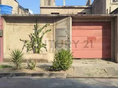 Vendo Casa A Remodelar En Obra Gris.