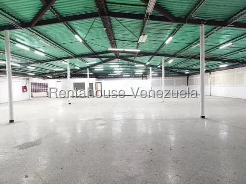 Galpon En Venta En Los Cortijos Piso Industrial Ideal Para Tu Empresa / Rf