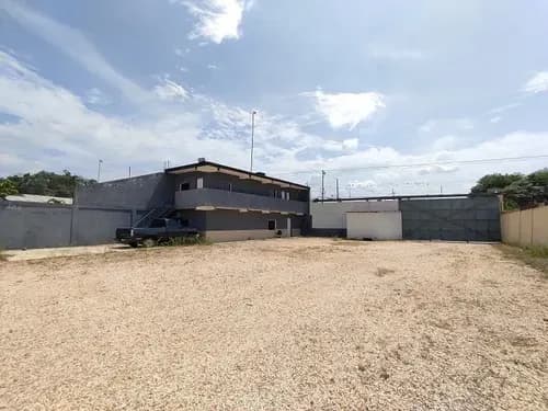 Terreno Con Oficinas Ideal Para Transporte En Los Guayos, Vía Principal El Roble