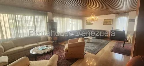 Ph En Venta / La Campiña / 235m2 / 3h/5b/2p / Remodelar / Pisos De Mármol / 26-18752