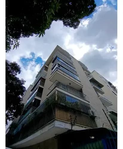 Apartamento En Alquiler Los Palos Grande Chacao Excelente Ubicación