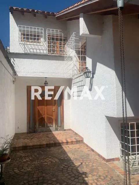 EN VENTA O ALQUILER QUINTA EN LOS CHORROS