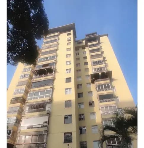 Alquiler De Apartamento En El Boulevard Del Cafetal 26-40