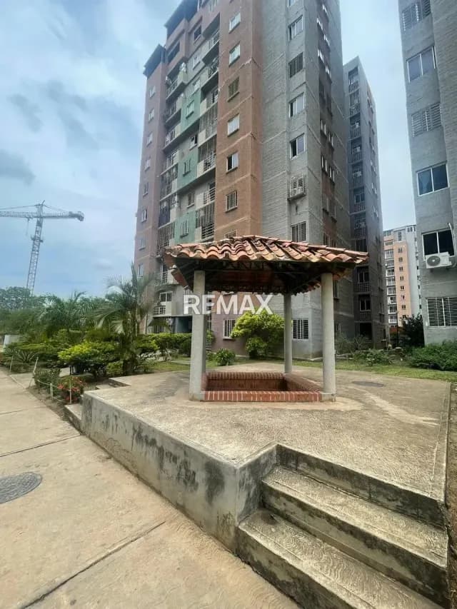 Apartamento en Venta San Diego Montemayor Planta baja.