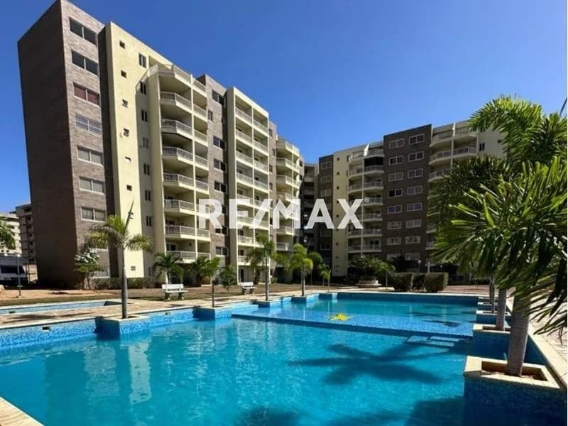 APARTAMENTO EN ALQUILER EN RESIDENCIAS CARENERO