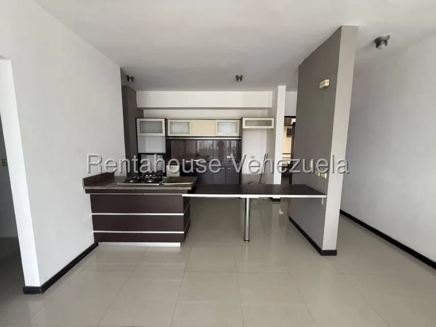 Apartamento (1 Nivel) en Alquiler en Nueva Segovia, Lara
