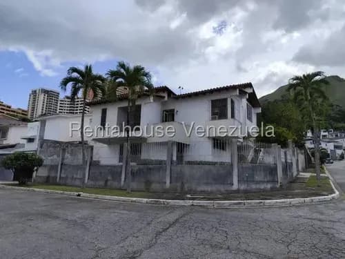 Juan Carlos González. Renta House Carabobo Vende Espectacular Casa Urb. El Parral Valencia Mls #26-2064 Rah/jcg.