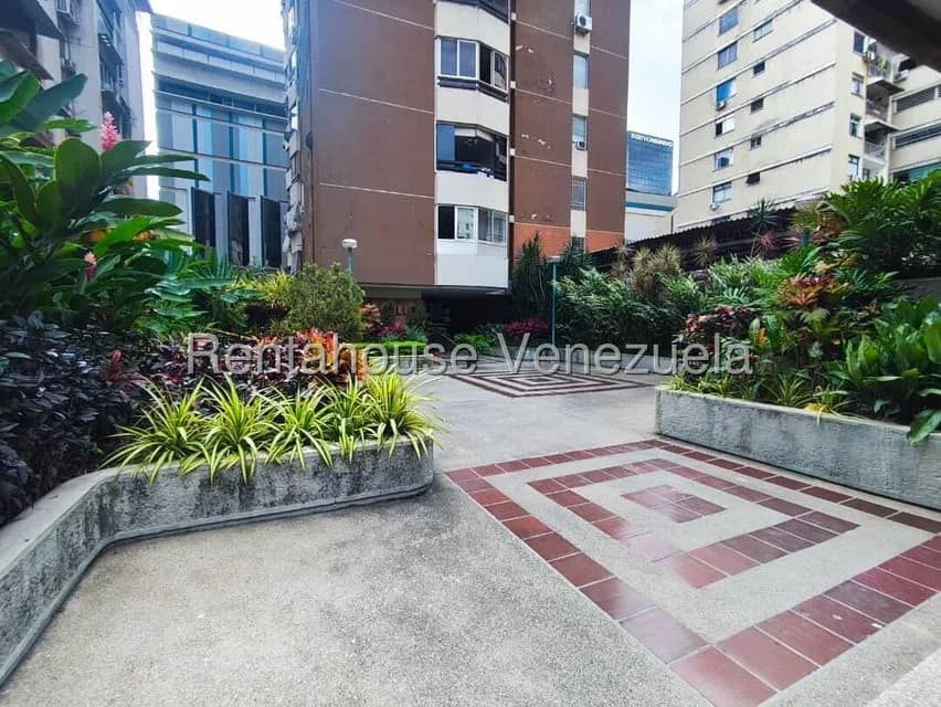 Apartamento (1 Nivel) en Alquiler en Los Palos Grandes, Distrito Metropolitano