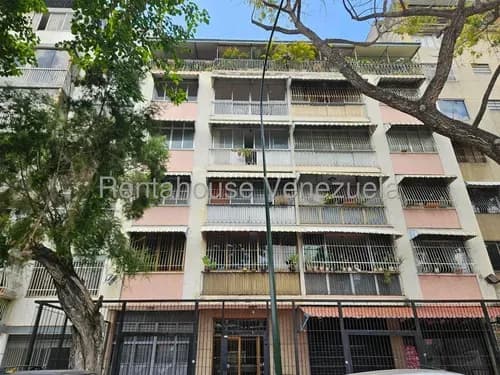 Apartamento En Alquiler Bello Campo 26-17302 E