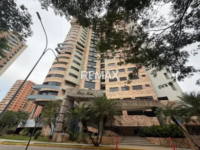 Exclusivo Apartamento en Venta | Residencias Luxor Suites, Valle Blanco