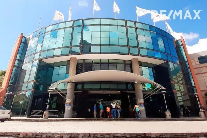 VENTA LOCAL EN EL SAMBIL DE CHACAO