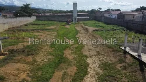 Lcda. Milagros Carrasquel Terreno Venta Cabudare Lara La Piedad Norte Economica Residencial Economico Comercial Código Inmobiliaria Rent-a-house 26-2520