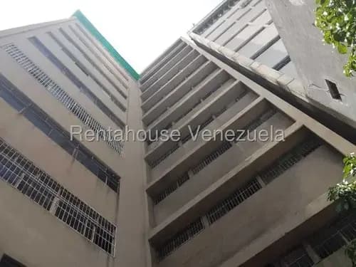 Galpón En El Centro. Cerca Avenida Urdaneta. Oportunidad. 543 Mts2. Cmd 26-2135