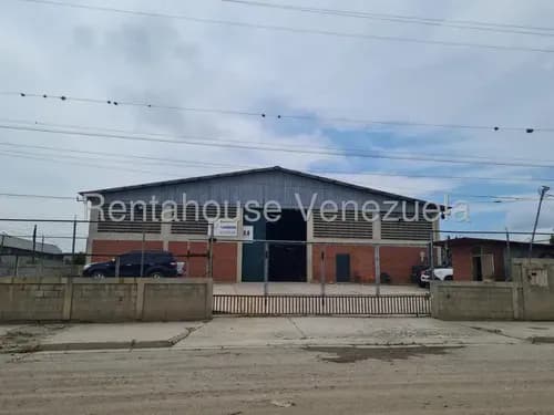 Maritza Lucena Trae Galpón En Alquiler En Zona Industrial Iii De Barquisimeto, Áreas De Oficinas, Área De Comedor, Tanque De Agua, Luz Trifásica, Ideal Para Cualquier Negocio.