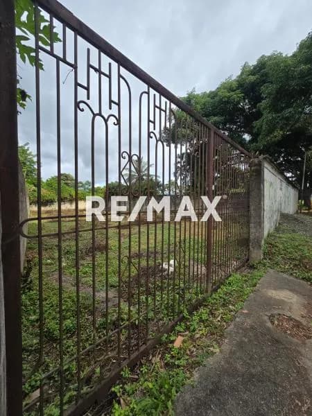 En Venta Terreno ubicado en la Av. Principal de la Colonia Parte Alta, Guanare, Portuguesa, Venezuela