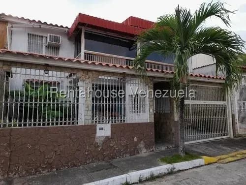 Casa En Venta Urb. Colinas De Betania Charallave 19542-5 Wh.-