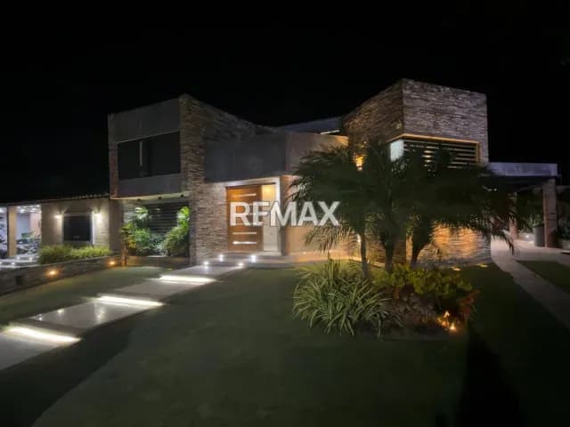 Casa en venta en Villas Laguna Norte. Guataparo