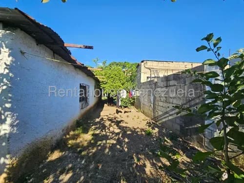 Terreno En Venta En La Zona Centro De La Ciudad De Barquisimeto Lara Rc