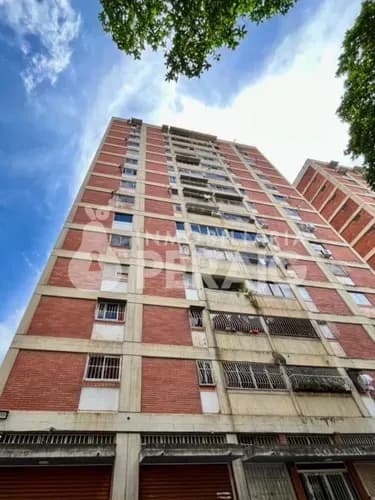 Apartamento - Alquiler - Av. Panteón - 89m2 - Gd