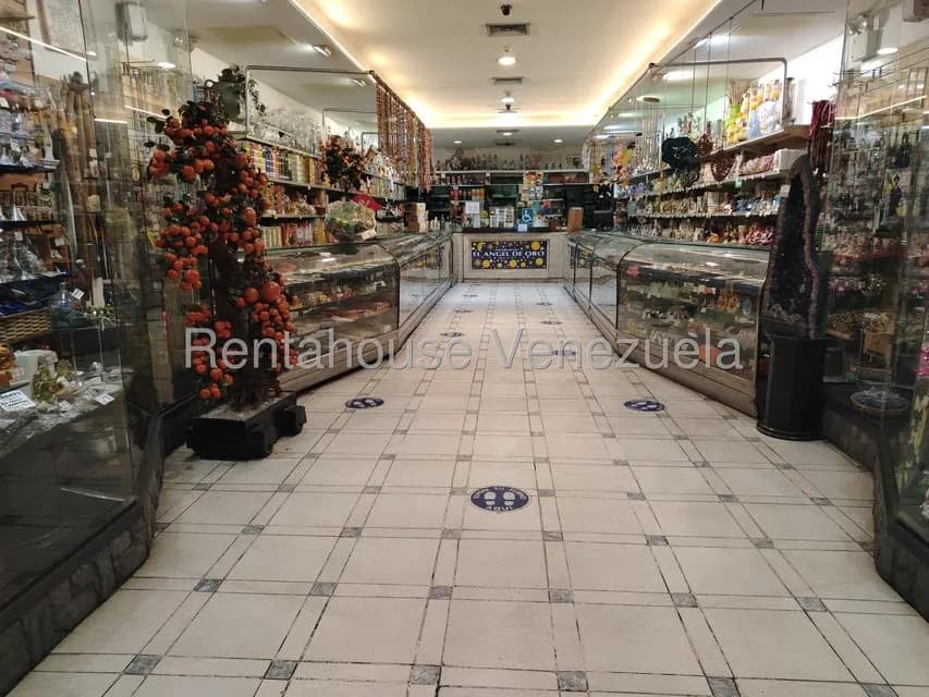 Comercial (Local Comercial) en Alquiler en Quinta Crespo, Distrito Metropolitano