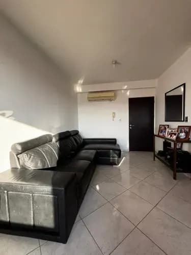 *vendo Apartamento Trigaleña* *plaza Asturias* *$95.000* 93mts2 Piso Alto 2 Ascensores Operativos. 3 Habitaciones 2baños 2estacionamientos. An