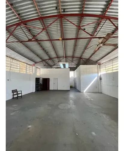 Edificio Comercial / Industrial En Los Ruices
