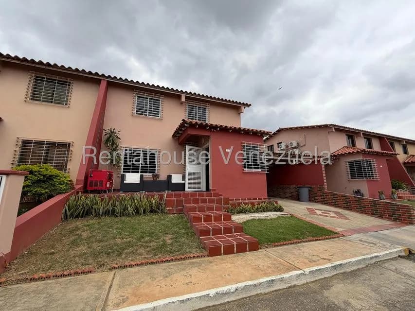 Townhouse (Duplex) en Venta en Cana Dulce, Lara