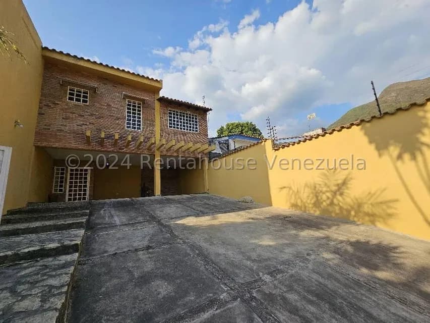 Casa (Duplex) en Venta en El Castaño (Zona Privada), Aragua