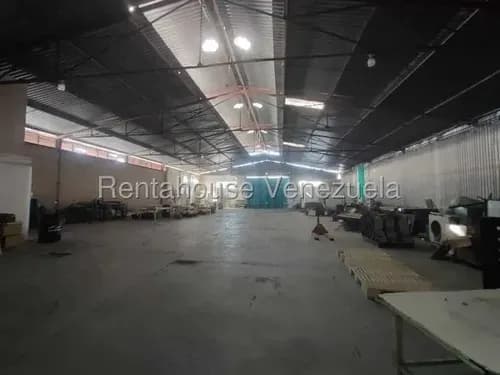 Ammp Se Ofrece En Venta Galpon Industrial, Con 1200 Mts De Construcción, Con Electricidad Trifasica