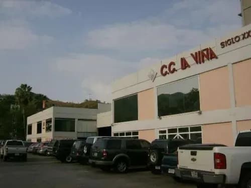 Se Vende Local Comercial En Centro Comercial Siglo Xxi La Viña