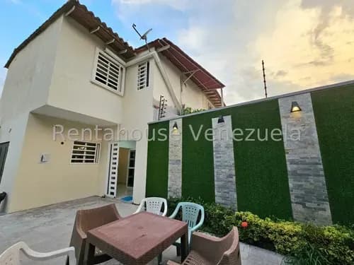 Casa En Venta Barrio Sucre 25-5277 Yb