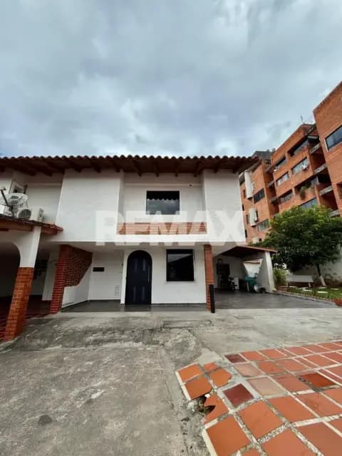 Casa. Venta. Los Kioskos